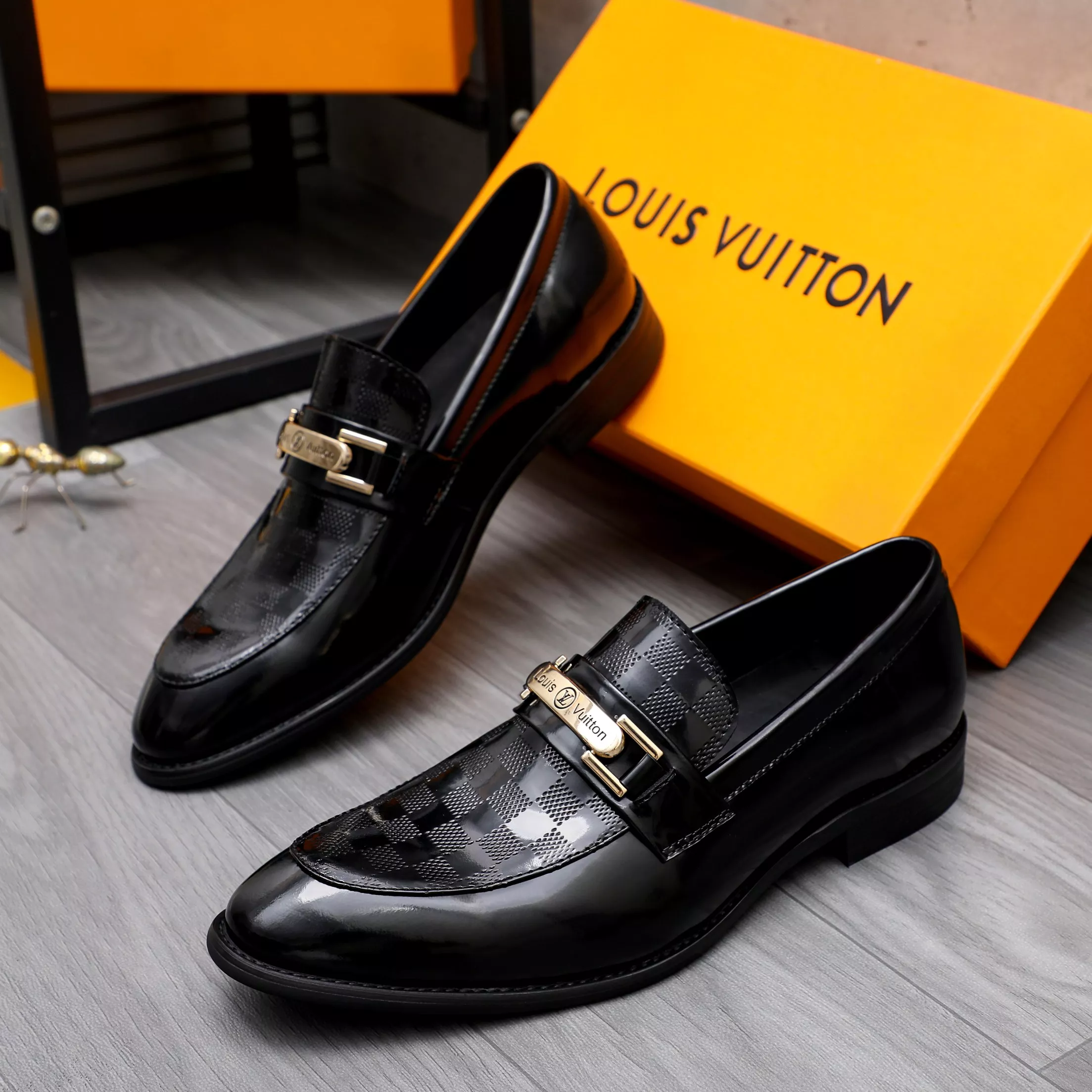 louis vuitton lv oxfords chaussures pour homme s_12a1a52